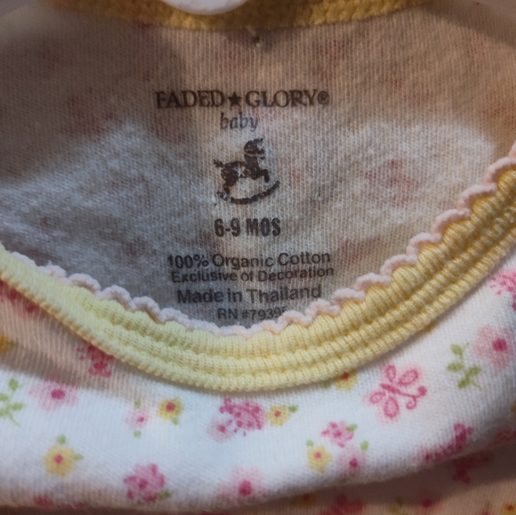 Faded Glory 6-9 months White Floral Print Onesie - Picture 3 of 3